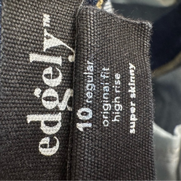 Edgely Women's High Rise Super-Skinny Jeans - Picture 4 of 10